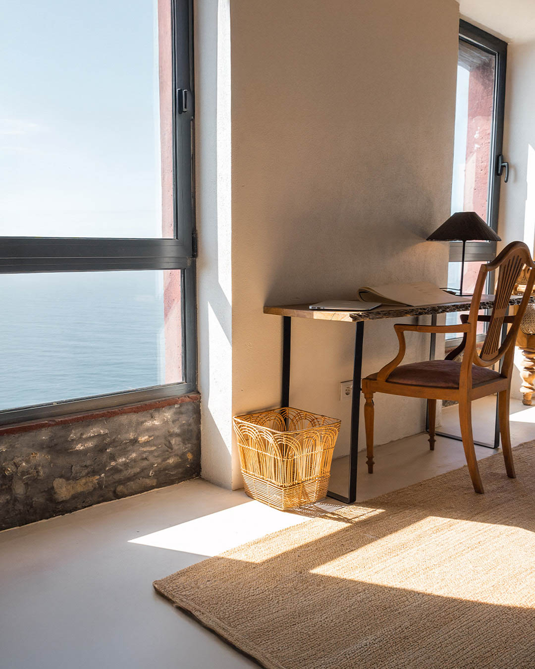 Interni di masseria di lusso con lamie in pietra – fotografia d'interni in Valle d'Itria